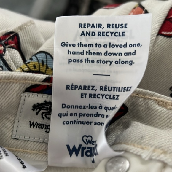 Wrangler Barrel 652 High Rise Read My Lips Jeans NWT - Picture 12 of 16